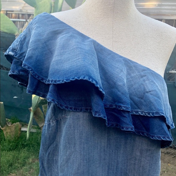 Bella Dahl Off The Shoulder Denim Blouse - Picture 3 of 7